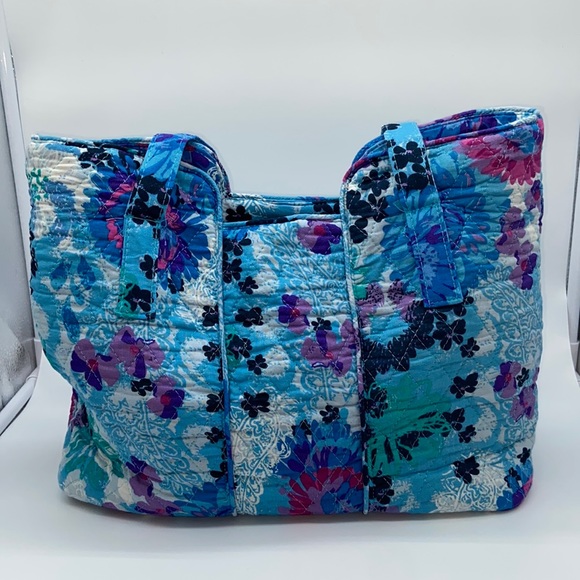 Mary Maxim Quilted Bag - Picture 2 of 8